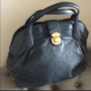 100% Authentic Louis Vuitton Mahina Leather MM Bag
